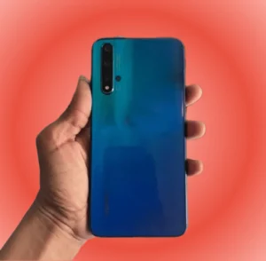Huawei Nova 5T smartphone review with full specifications, camera features, and design highlights
